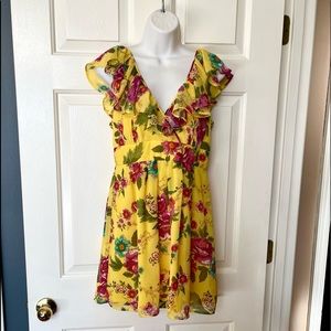 xxi by Forever 21 Yellow Floral Sleeveless Ruffled Mini Dress Size Medium